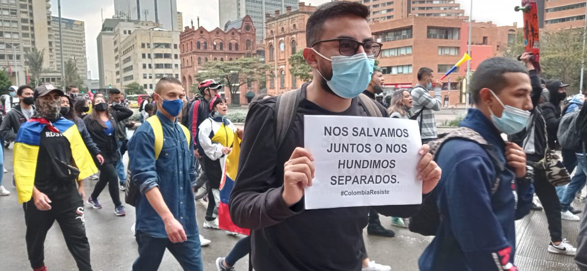 prensaobrera's tweet photo. Imágenes de lo que fueron las masivas movilizaciones en Bogotá este 28 de mayo a un mes del inicio de la rebelión popular colombiana. 
Fotos: gentileza Oscar Hilarión Medina
🇨🇴✊🏽 #colombiaresiste https://t.co/2fv2UHQilo