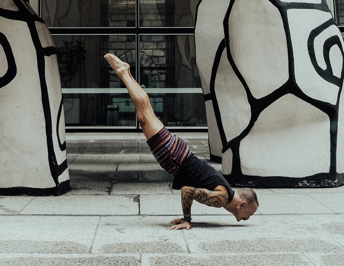 SATURDAY 9AM VIRTUAL &amp; IN-STUDIO  Flow 3 Keith  |11am Park Series Keith |11 am VIRTUAL &amp; IN-STUDIO | Beginner - Mitch  |1pm VIRTUAL &amp; IN-STUDIO  Flow 1 Jeffrey | 2 pm VIRTUAL &amp; IN-STUDIO  Meditation Jeffrey |4pm VIRTUAL &amp; IN-STUDIO  Flow 2 Mitch