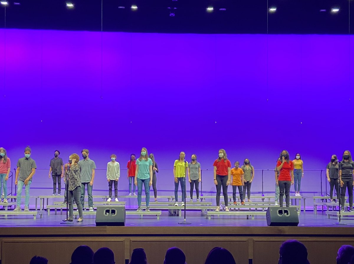 AprilTini1's tweet photo. Thrilled to present these awesome WBMS choir students live, in their spring choir concert and my final one in WBSD! https://t.co/ZeA8Q60Dx4