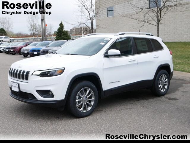 RosevilleJeep's tweet photo. Whether it's a Chrysler, Jeep, Dodge, or RAM—we can help you find your ideal vehicle! Take a look at our inventory to see what we have: https://t.co/YhkWojlcXa https://t.co/Ohyt6nJon7
