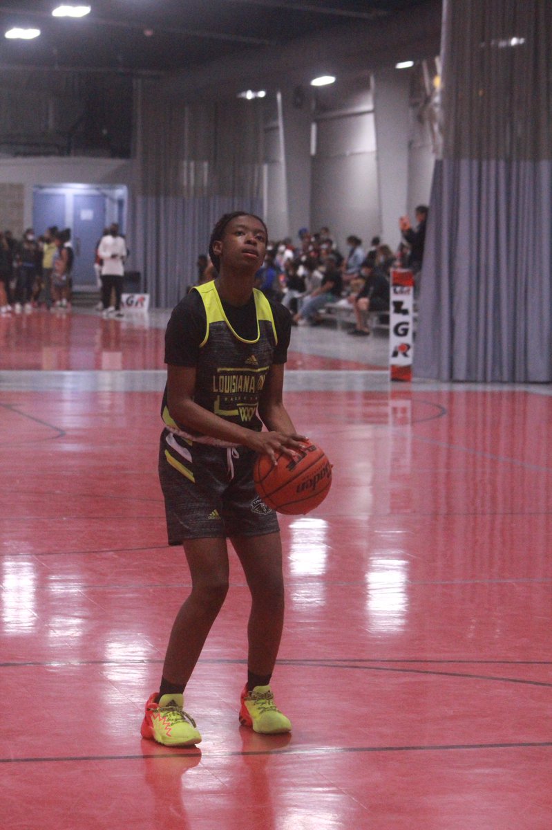 Imani Rothschild;) tweet media