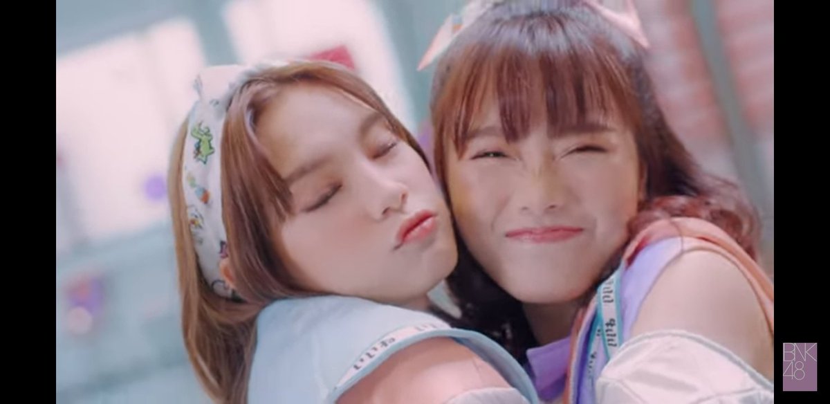 เหม็นความรักไปหมดแล้วววววว อะไรจะมุมิหัวใจขนาดนี้ เลือกไม่ถูกเลยยยยยย Chersic D.AAA #เฌอสิคมาแล้วขอแอ๊วได้มั้ยจ๊ะ #BNK48ดีอะ