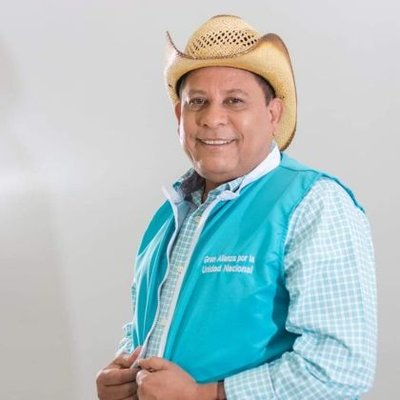 Otilia fuentes. tweet media