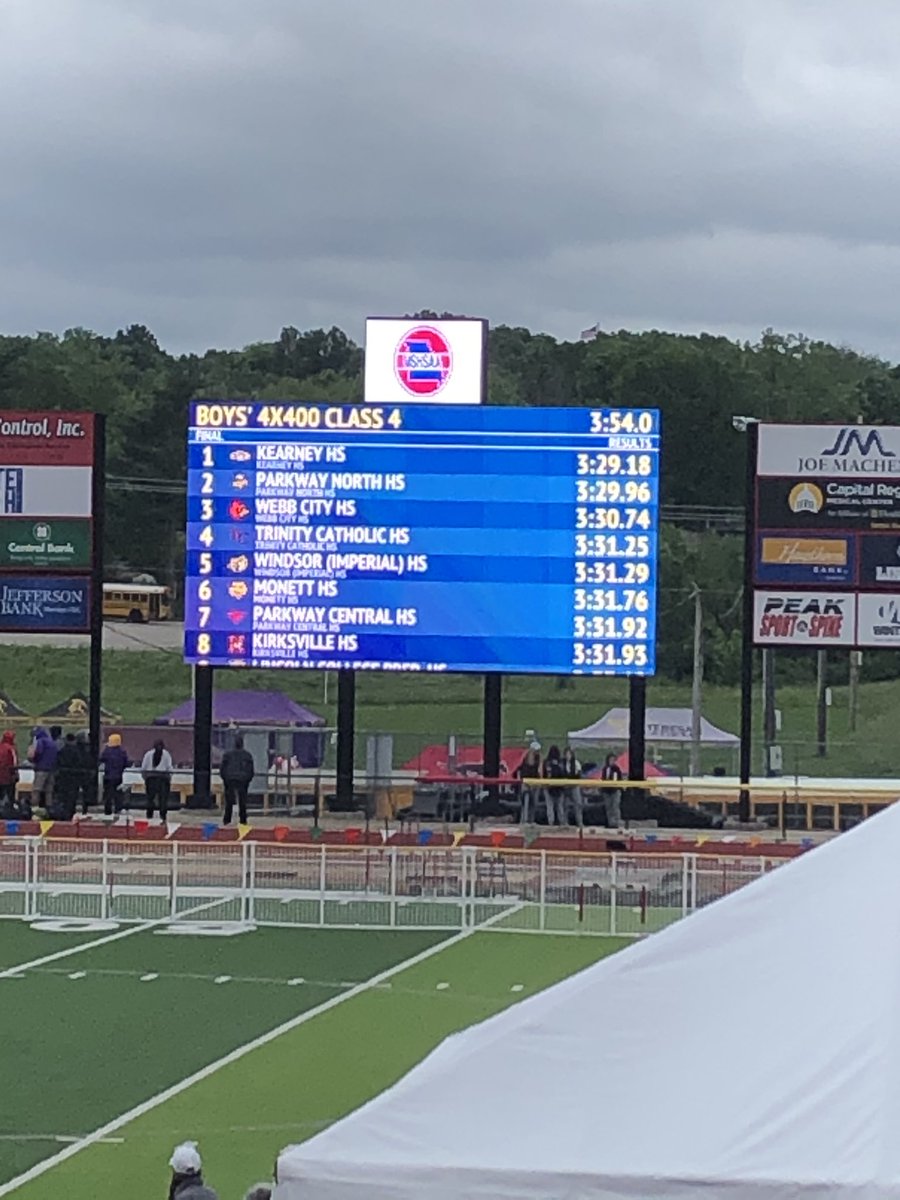 MrsReadnour's tweet photo. These guys know I enjoy track and field! I was so blessed to see them run at the State Meet today!! It was phenomenal!!! A big shoutout to Logan, Andy, Alex, and Bradley!! Outstanding performance today!! #WindsorWay @mholland7261977 @WMSowls https://t.co/SyM5rkIwef