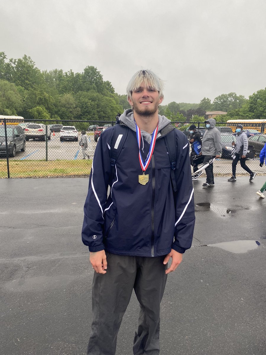 tallmadge_track's tweet photo. Congratulations Riley Murphy!!! Regional Champion in the HJ!!! On to States!!! https://t.co/RBxwTPSXiz