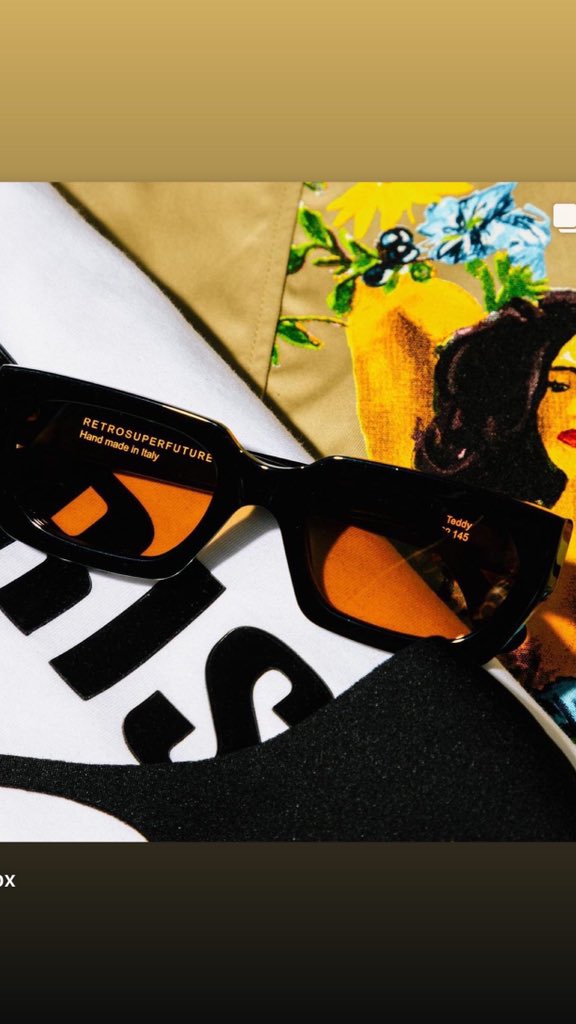 Lovechiclifesty's tweet photo. Ready for summer from mint to gold 🍃🔱
#hbx #fashion #suicoke #retrosuperfuture #BrainDead #telka #saltandstone #maharishi #Burberry https://t.co/37wJ8d7Vt0