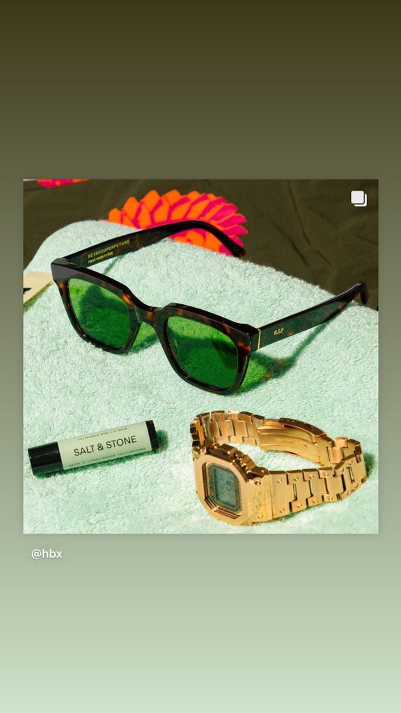 Lovechiclifesty's tweet photo. Ready for summer from mint to gold 🍃🔱
#hbx #fashion #suicoke #retrosuperfuture #BrainDead #telka #saltandstone #maharishi #Burberry https://t.co/37wJ8d7Vt0