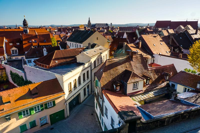 sheriannekay's tweet photo. Day trip itinerary to Bamberg Germany, a city of red sagging rooftops, lopsided homes, flower boxes, shutters, frescoes, half-timber homes and so much more https://t.co/e2Yuto4oSL via @sheriannekay #BambergGermany @GermanyTourism #RomanticRoad #VisitGermany https://t.co/9kyjP173N8