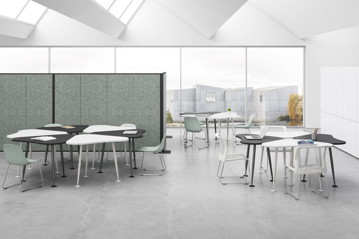 MiaBeite's tweet photo. Flower table #officefurniture #officedesign #interiordesign #officeworkstation #officespace https://t.co/rtqRZ8bmJu