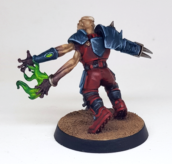 The final two linemen for my #bloodbowl renegades are done, one clearly with the Bid Hand mutation! Wth these done it just leaves the Ogre to paint up and this BB7s team will be finished too! #WarhammerCommunity