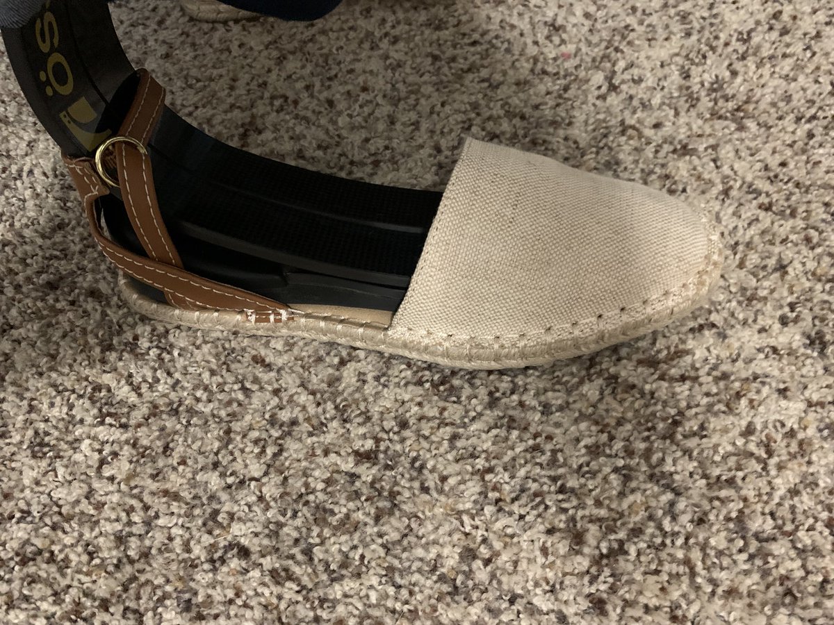 leg_up_on_life's tweet photo. I finally figured out how to rig my shoe so that it stays on my prosthesis! This is HUGE! Iโve been going without any shoe on this foot when wearing sandals because NOTHING would stay on.
#LifeHack #amputeeproblems #getcreative #workwithwhatyagot #amputee #prosthesis #oneleg https://t.co/3ggr1JTqOB