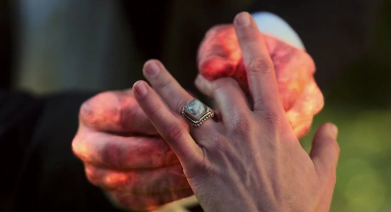JKMirka30's tweet photo. Estoy en shock literalmente osea que como cuando porque !! Dan murió nooo pero lucifer cobrar venganza Cloe sube al cielo y luego vuelve y lo último lucifer se convierte en el nuevo Dios literalmente nesesitamos 6 temporada no puede llegar a su fin no
#Lucifer5B #LuciferSeason5B https://t.co/guM6kOFbyh