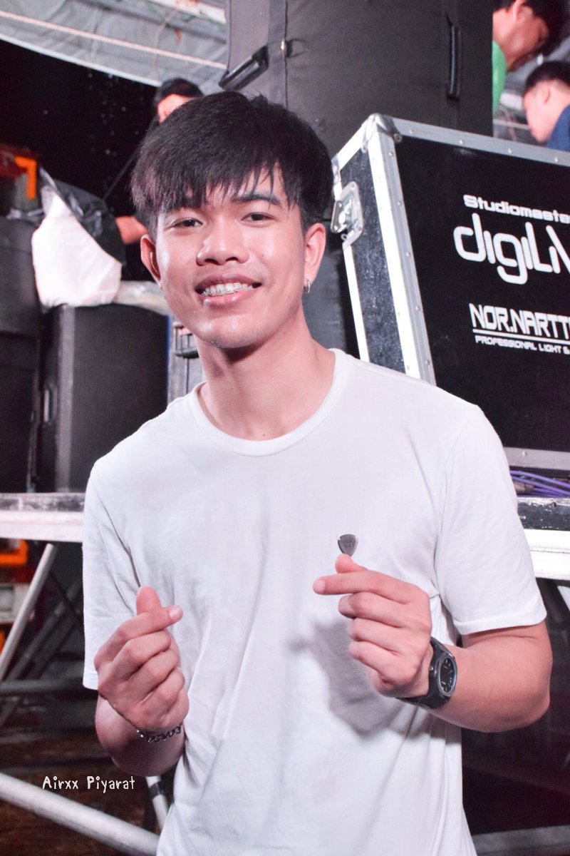 GuitarmanBest's tweet photo. สวัสดีผู้ติดตาม ทวิตนี้ ขอใจหน่อยครับ คนละดวงน๊า ♥️ https://t.co/W1hNwqOzyZ