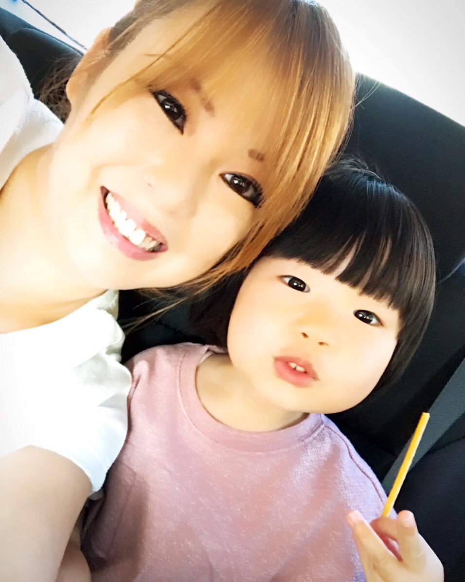 coro_mamatan's tweet photo. 今から家族でドライブ🚙
緊急事態宣言伸びて毎日憂鬱…
けどちょっとの気晴らしに♪
ももかも気晴らしになるかな♡ https://t.co/o99GieeaPq