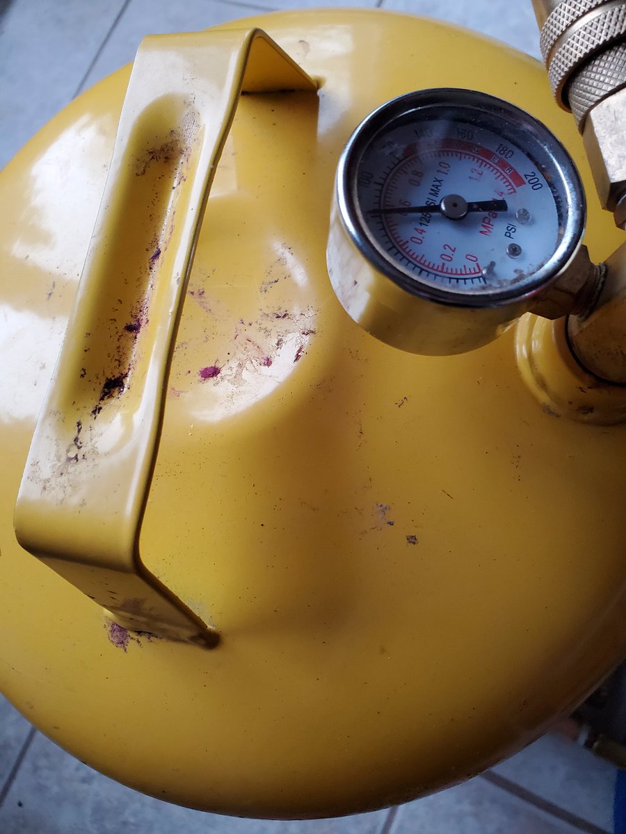 TheOctPeeps's tweet photo. Brewing a batch and bringing big girl "BB" out to play this weekend for a project with @escapecityyeg @HooplaHello and @ChaseAxton . Going to be a bloody good time! #designers #sfx #yegfilm #yegarts #escaperoom #bloodrig #neveradullmoment https://t.co/l3Fe5QORdx