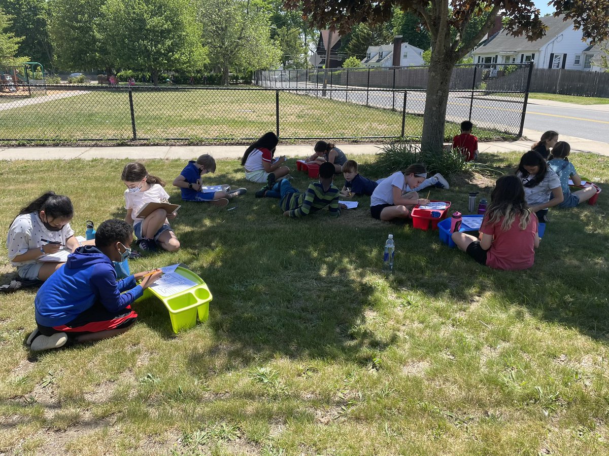 Taking our learning outdoors during this beautiful week! 📚✖️✏️ @DedhamRiverdale