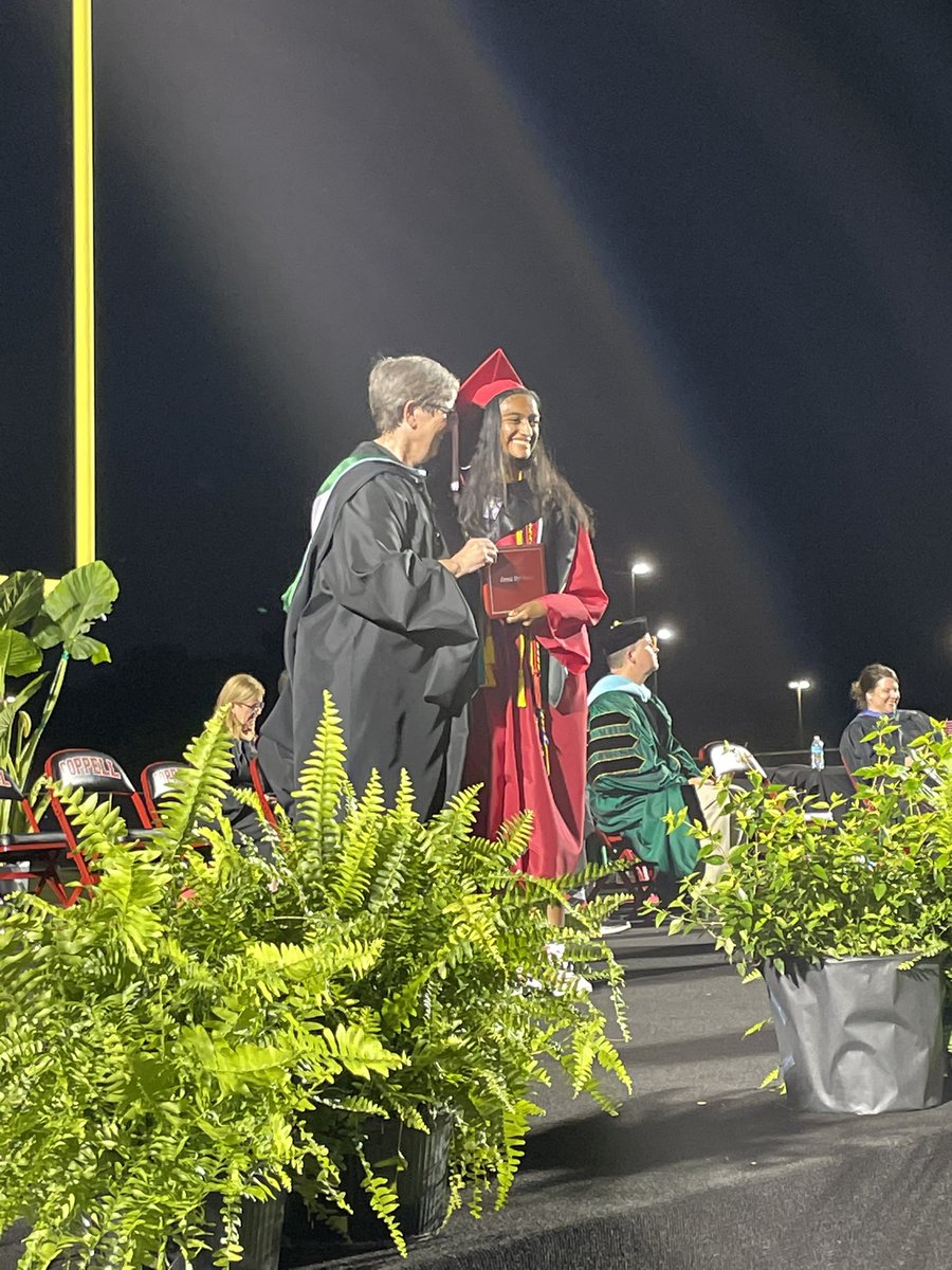 CHSCampusNews's tweet image. Congratulations @SParampottil!! #LocalEyesLocalNews #CHSRelentless