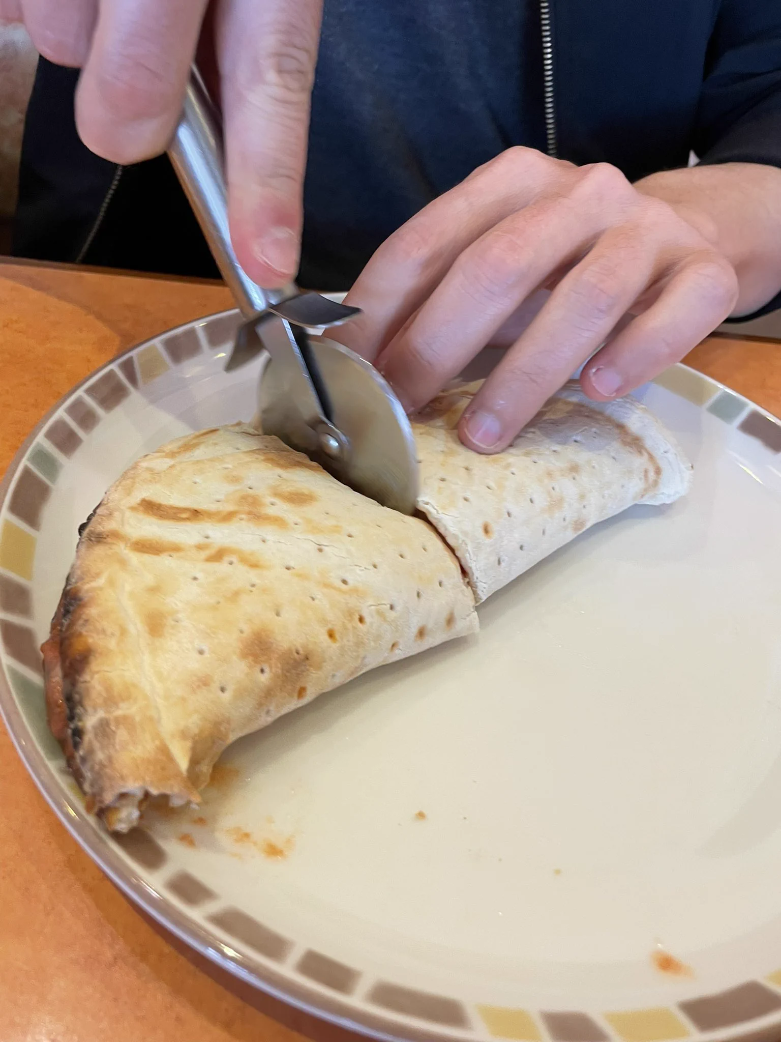 ピッツァマルゲリータはこう食べろ！サイゼリヤの美味しい食べ方！