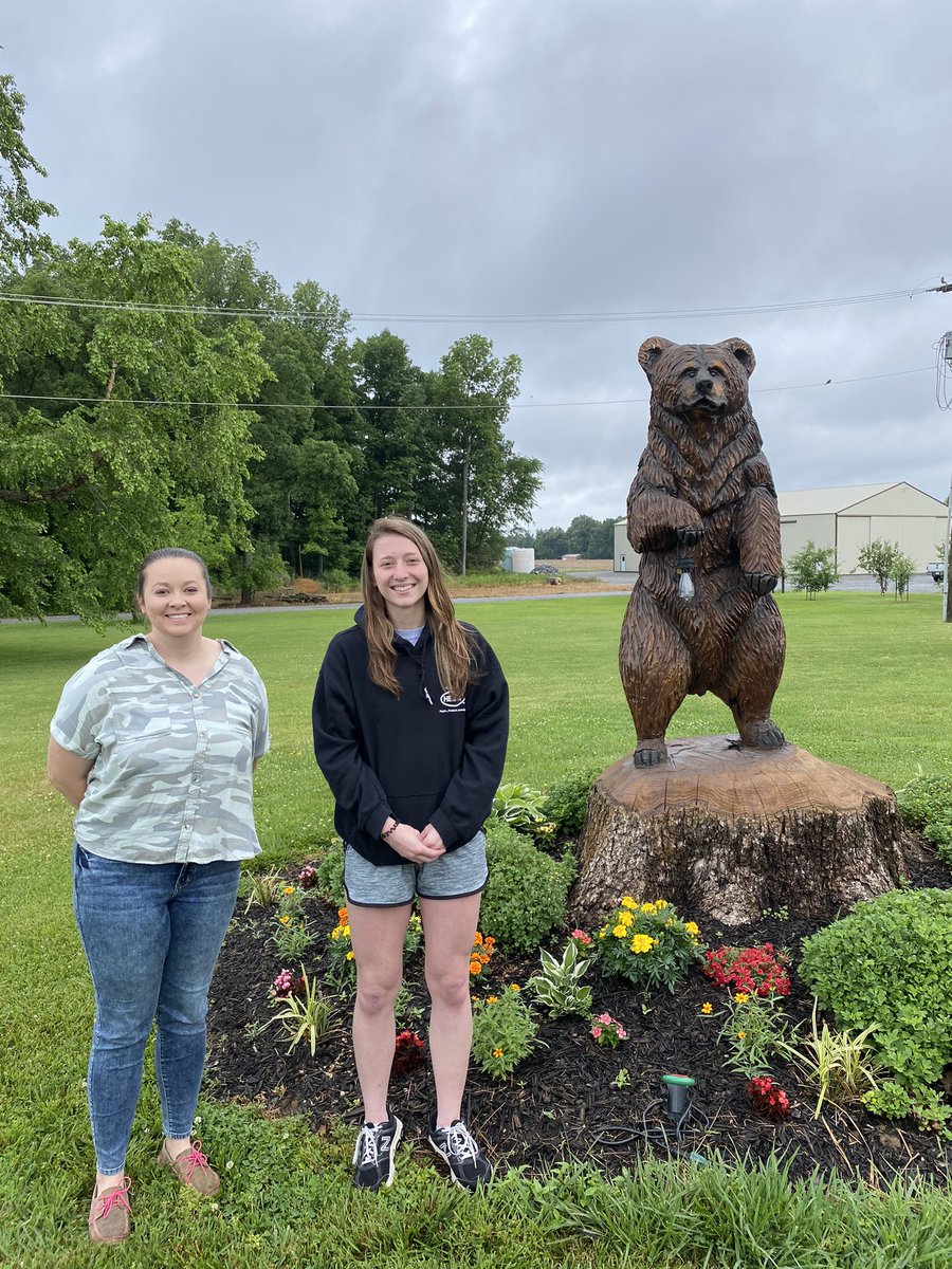 Calloway_FFA's tweet photo. Puppies, Maters, and Bears OH MY what a fun day for SAE visits! https://t.co/HMlIFxAR7Z