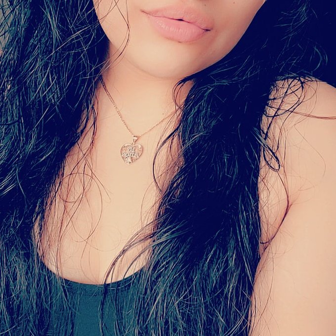 It's Friday! Which means staying up all night and smoking 💨💨💨💨 https://t.co/7TPWs3fUMo<a href="/tag/newprofilepic"class="tags"><span>#newprofilepic</span></a>