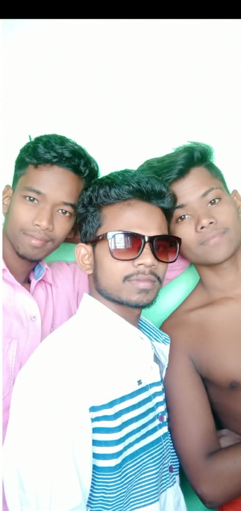 ManikBediya's tweet photo. #Bediyamanik  #manikbediya #bediyamanik  #manikgola #manikramgarh #manik #bediya #fashion #swag #style #stylish #me #cute #photooftheday  #shirt #twitterstar #twitterviral #twitter #handsome #cool #swagg  #boy #model  #styles #jeans #singleprem #singleboymk https://t.co/Glt5sDNbyk