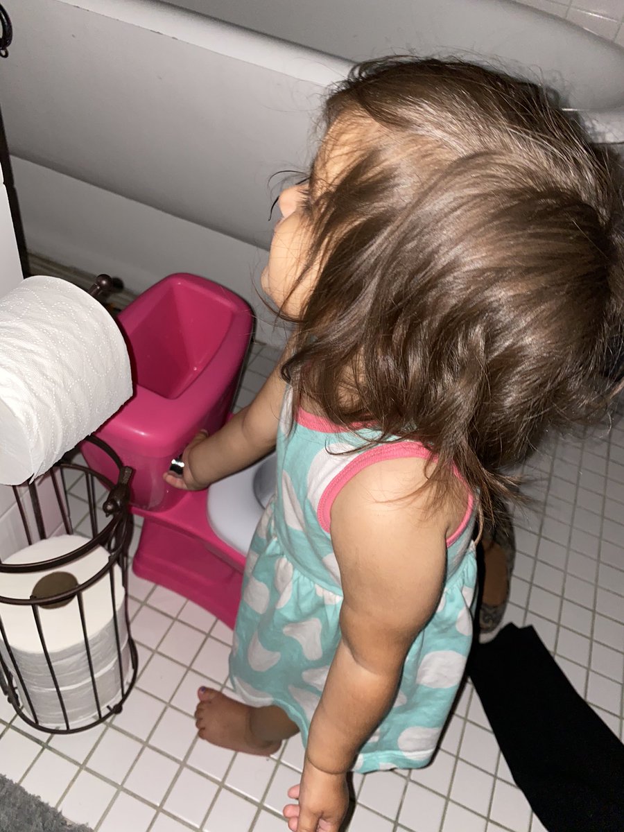 atcarrillo84's tweet image. Late night potty break! 🤦🏽‍♀️ #nottwo #babygirl #spoiled #aubreysadventures