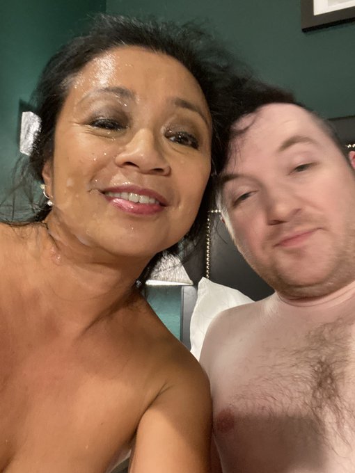 Just shot a hot scene for @BoomerBangers with @rowanvoid Yes, I&rsquo;m dick drunk and covered in jizz. Look<a class="tags" href="/tag/boomerbangers">@boomerbangers</a>