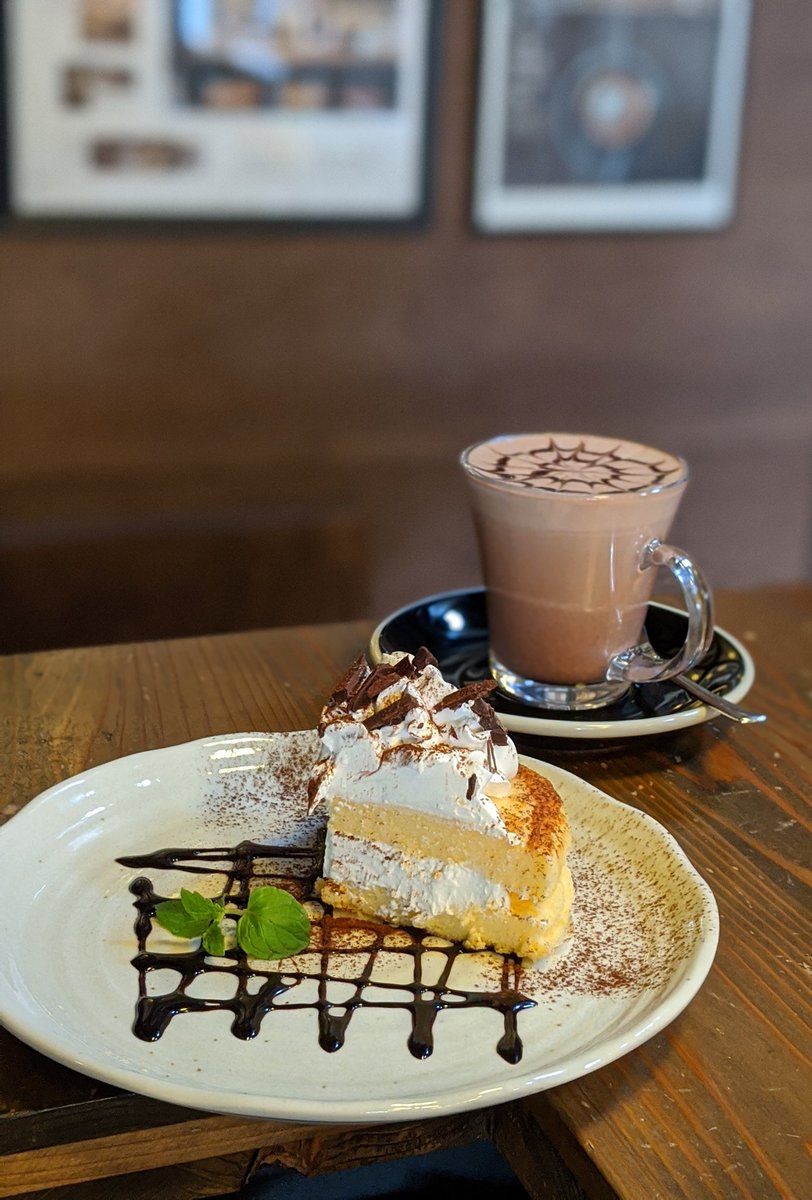 ケーキセット Cake Set ¥850
#京都カフェ#jamjarloungeandinn 
#ブランチ #エスプレッソコーヒー