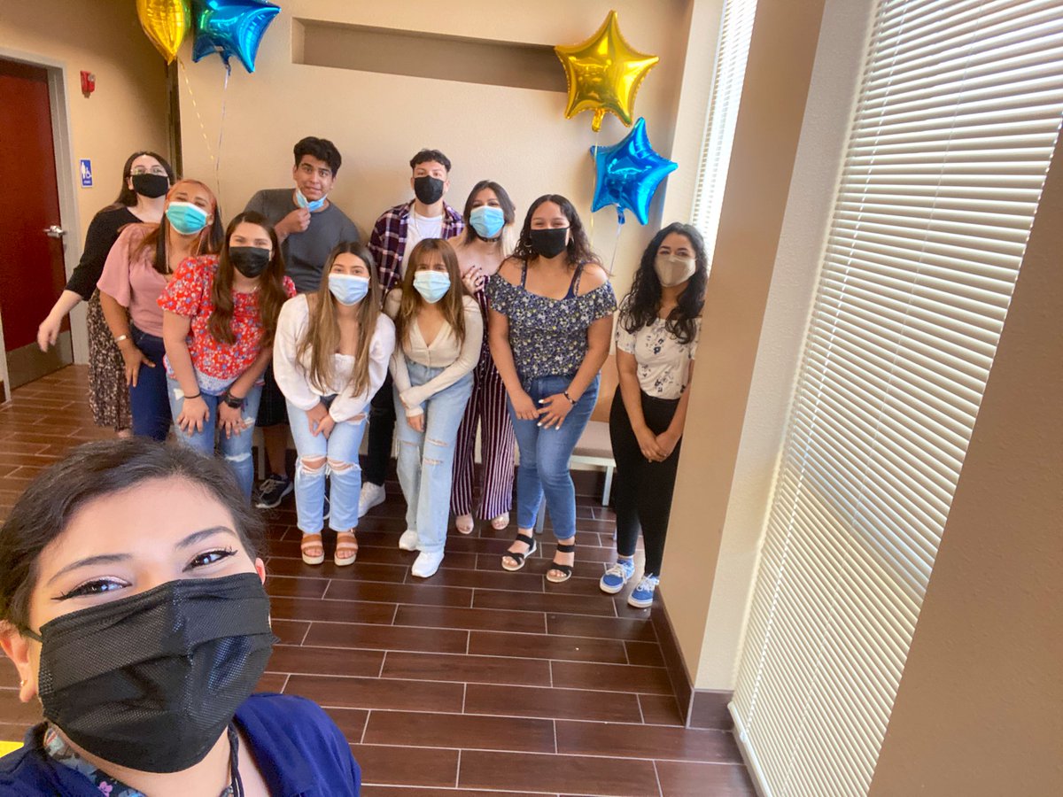 Chef_Ortiz29's tweet photo. Today we celebrate CTE students for all the hard work , dedication ,and grit that they endored this year . We enjoyed a nice meal share a few laughs and memory’s . Thank you for your hard work 💖#CTEBanquet #CTEStrong #Classof2021 #SEHSthebest https://t.co/pw54PJGf7J