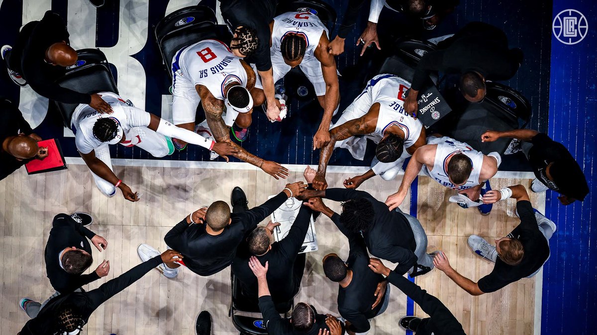 LAClippers's tweet photo. All hands on deck. https://t.co/SzQwsyThbC