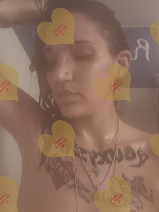 I'm enjoying being myself and having fun..want to have fun with me? Comment how https://t.co/ObJLT1h