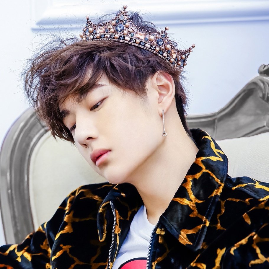 yibospace's tweet photo. Double Wang 👑👑 (Jackson and Yibo) same concept pics - A Thread
#JacksonWang #WangYibo #2Wang https://t.co/zQ6mpdqPpO