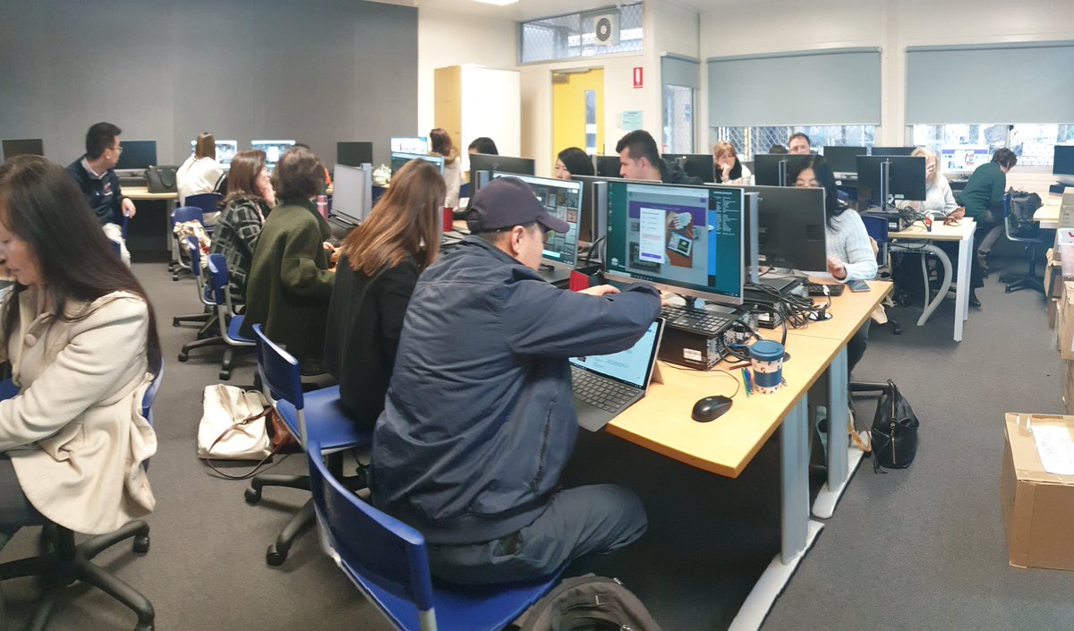 teacherMsAn's tweet photo. ...full house! Provided a PL on video editing using Windows basic app, PPT and #Canva. Teachers were highly engaged and loved creating videos of their own using photos, videos and audio!*
#sscl #itworkshop #itworkshop #thirstforknowledge #teacherslovetolearntoo https://t.co/ihrDGgNONE