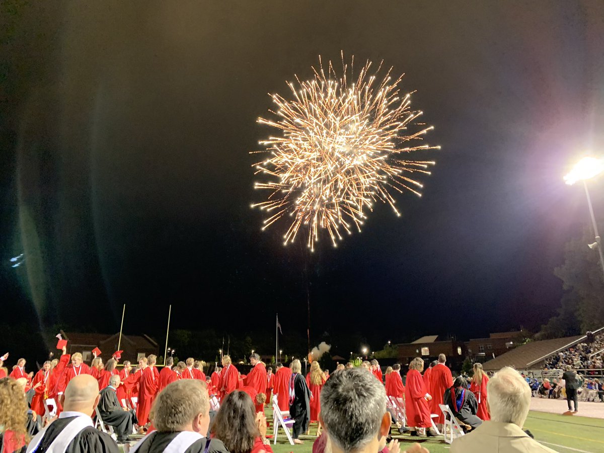 indianhillEC's tweet photo. CONGRATULATIONS TO THE CLASS OF 2021! Be uncommon! Do the work that others refuse to do. Fail forward and remember the work you’ve put in to get to this moment! As my first class you will forever hold a special place in my heart! #IHPromise @IHSchools #Classof2021 https://t.co/eNh9LVaIS6