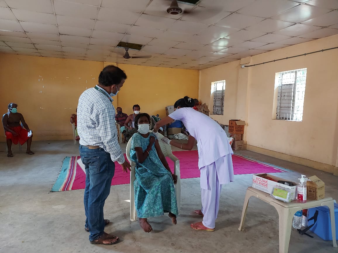 Vaccination of leprosy cured patients of Laxmidunguri under Sambalpur Municipality on 28.5.2021 in coordination with NLEP and District Administration ,Sambalpur.