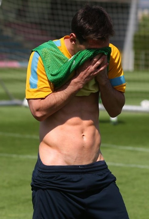 Lionel Messi bulge.