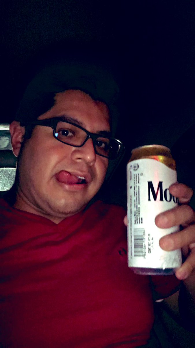 Bandita tuistera les parezco guapo??? Sean HONEST@S vaaaaa jajaja pa mis 2 like ❤️ jajaja salud