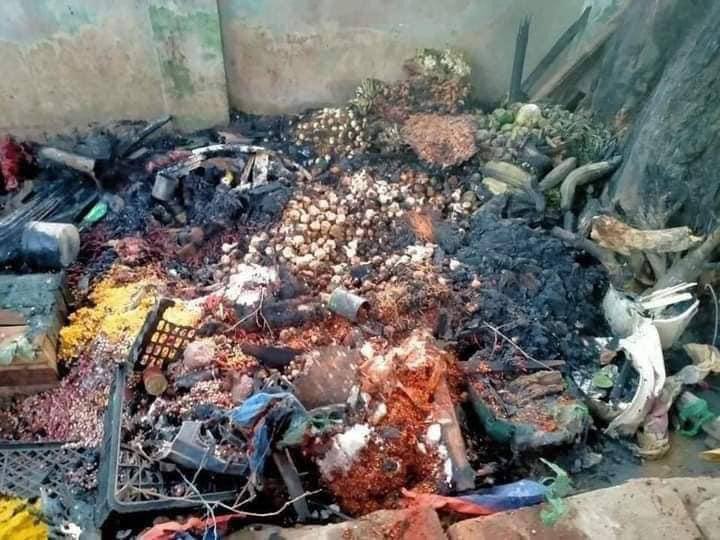 BG_ICEICE's tweet photo. A high school from Myaing township was set on fire yesterday night during curfew time. #WhatsHappeningInMyanmar  #May29Coup  #GlobalArmsEmbargo https://t.co/M28nsKTaZA