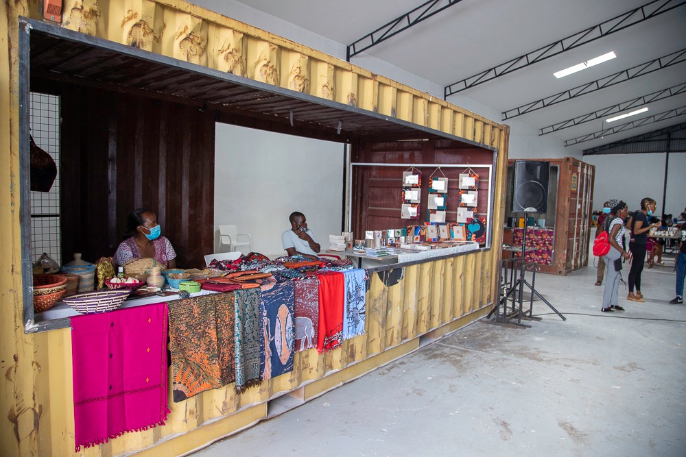 gad_rogers's tweet photo. Happening now; #Omwoleso 
Come through to support Ugandan Creator's at all the @MotivUG hubs in Kampala, Jinja &amp; Gulu showcasing their products. https://t.co/Xs92ykoYhw