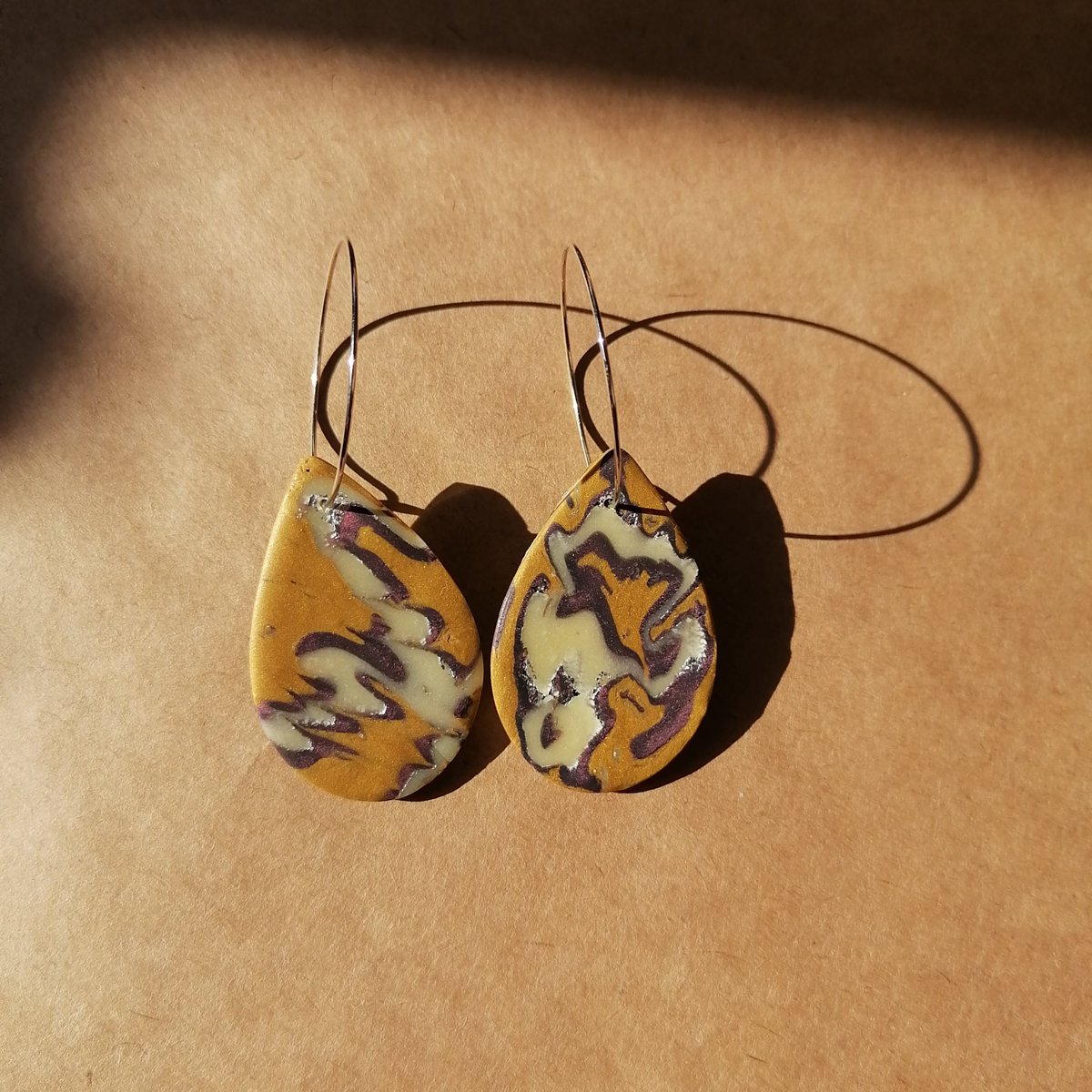 sasechi1's tweet photo. Halka aparatlı olan sadece bir çift var! Shopier dükkanımda eklidir✨
👇🏻
https://t.co/pDUlTecDLf
.
#unique #özgün #polimerkil #küpe #polymerclay #earrings https://t.co/BqDj0oRVgQ