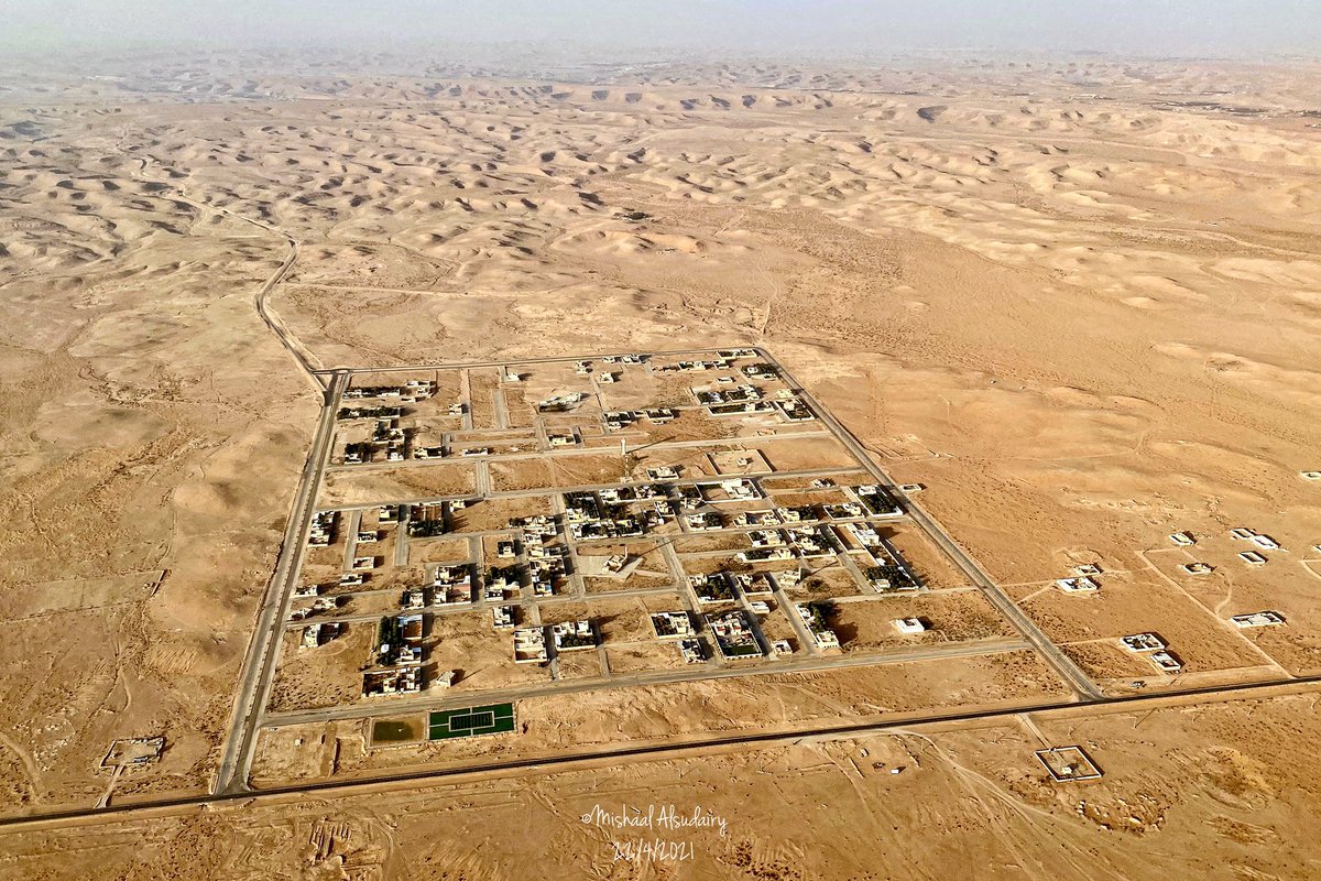 msudairy's tweet photo. صورة جوية من وطننا الجميل ل الصفرات الحديثة درة من درر الصحراء بمحافظة ثادق حفظ الله بلدنا الغالي قيادة وشعبا 
 Alsoufrat an Arabian desert oasis in Riyadh region 
#مشعل_السديري
#ثادق #الصفرات
#السياحة_السعودية 
#MishaalAlsudairyPhotography
#SaudiArabia https://t.co/661w6D3yfZ