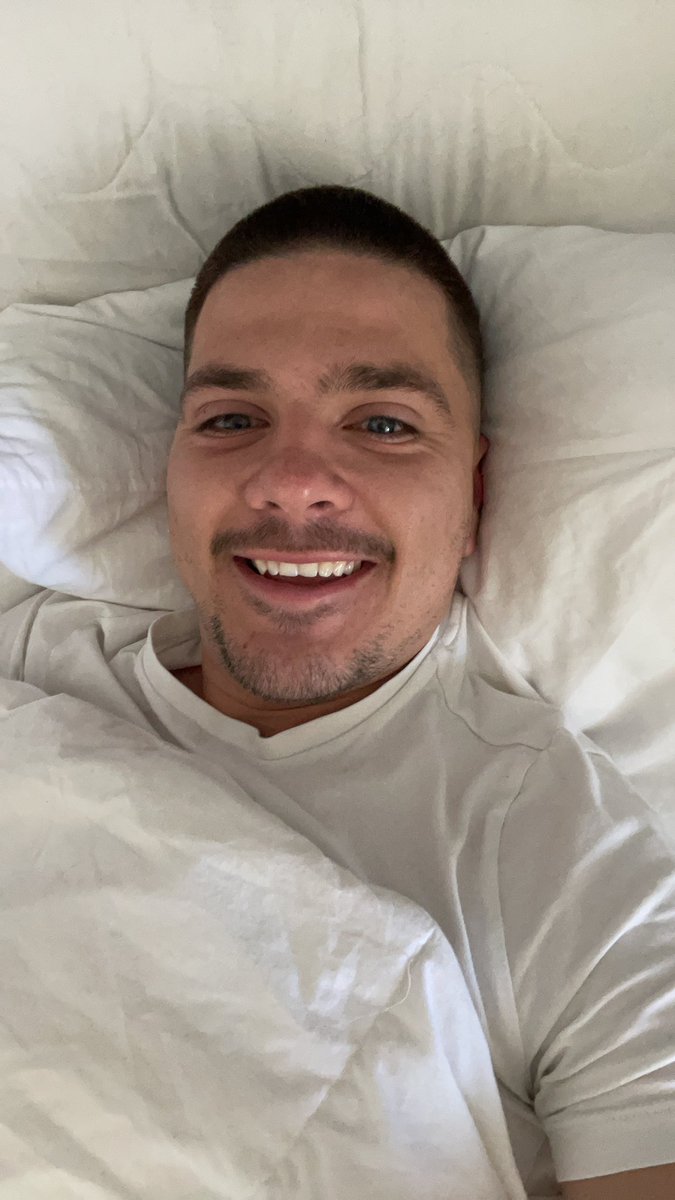 CryptoLewy's tweet photo. Woke up like this. Obvs had a dream about $emax. @EthereumMaxRise @ethereum_max #EMAX #EthereumMax #Ethereum https://t.co/ER0nNgiKHX