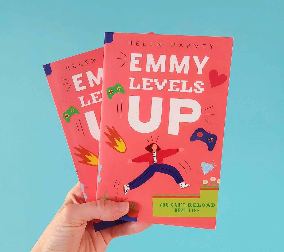 HellionHarvey's tweet image. 📚📚📚 BOOK GIVEAWAY 📚📚📚

It's summer half term! To celebrate, I'm giving away 2 signed copies of #EmmyLevelsUp, perfect for the young gamer in your life. To enter follow me and retweet by noon June 5th. The winners will be picked at random and announced next weekend. UK only.