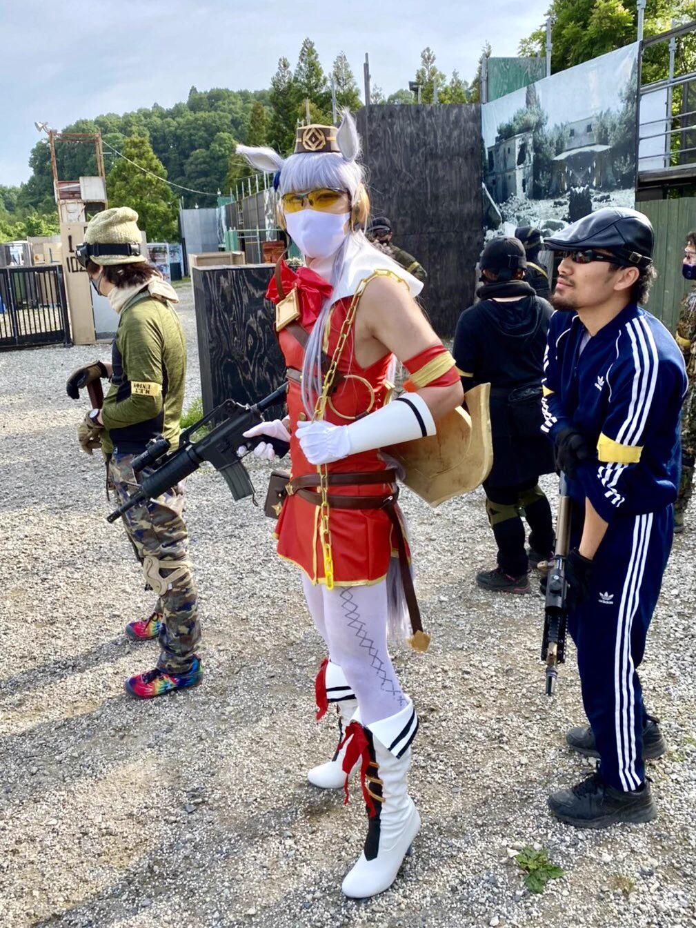 ウマ娘の恰好でアクティブな動きができるのか？ゴルシのコスプレでサバゲーに参加して検証www