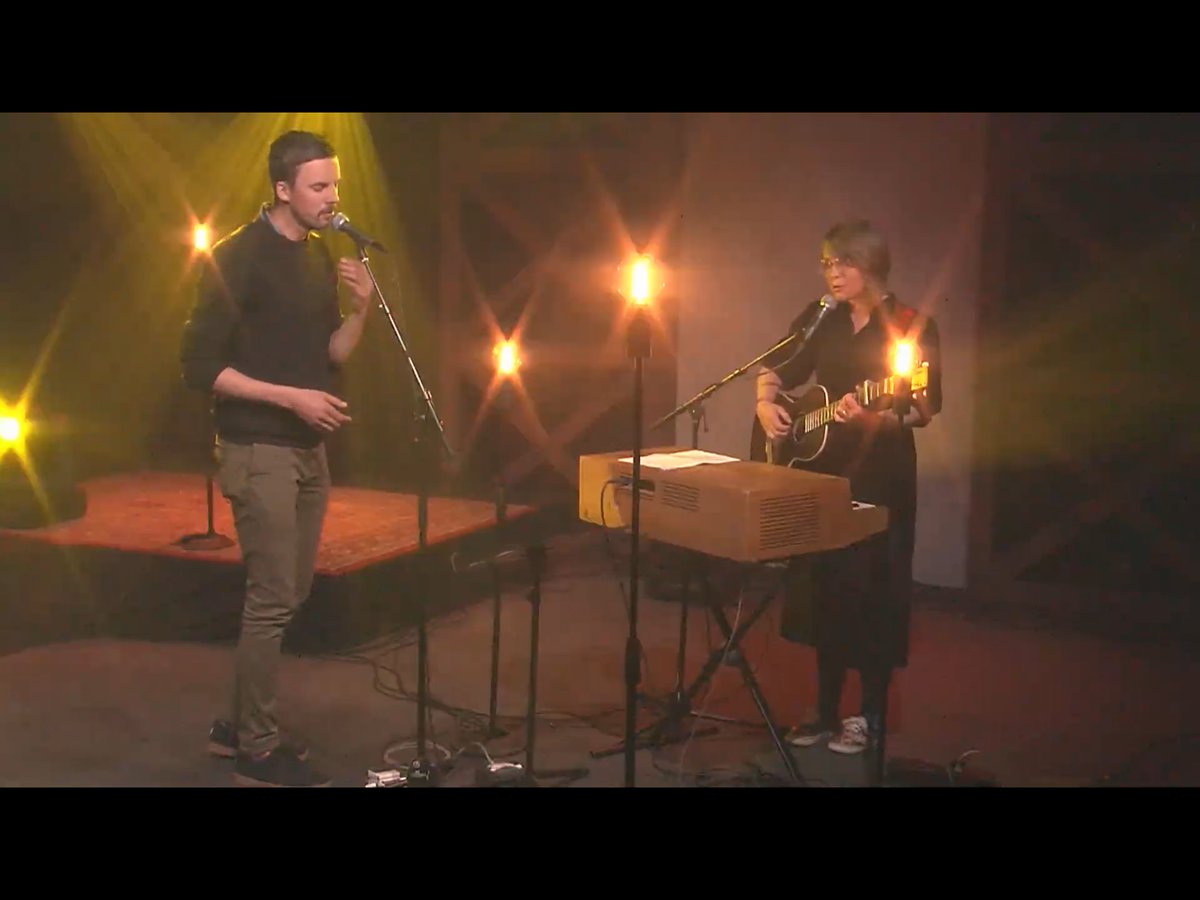 - Middenop de dag - 

'Hier in het donker. Uw woord geeft me licht'

Muziek van Lydia van Maurik en Bas Nienes

#GroenGelovig