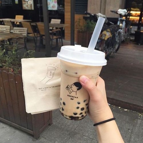 currentcraves's tweet photo. Milk boba tea

#foodporn #foodie #cravings #food https://t.co/v6l1M5S04I