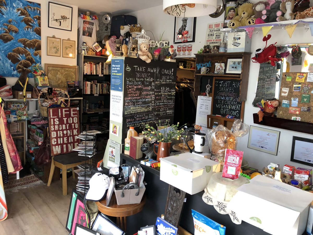 PlaceKaths's tweet photo. #SaturdayMotivation #SaturdayVibes #SaturdayMorning #Tea #Coffee #vegan #Gluttonfree #Cake #Vegan #BaconRoll £1 .#CoffeeLover today's coffee supports #Girlsschools in #Africa todays cakes #Vegan Chocalate fudge #Gluton free #LemonDrizzle #Kathsplace #50Friendlystreet #Deptford https://t.co/Y4yCX2W7Xd