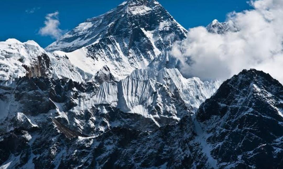 DIPR_Leh's tweet photo. 22 from Ladakh, including 6 civilians comprising 5 women and 1 men, have climbed #MountEverest to date. Edmund Hillary and Tenzin Norgay were the first climbers to reach the summit of Mt Everest on this day in 1953.
#MountEverestDay 
@padmaangmo @ANI https://t.co/S43Np47BpU
