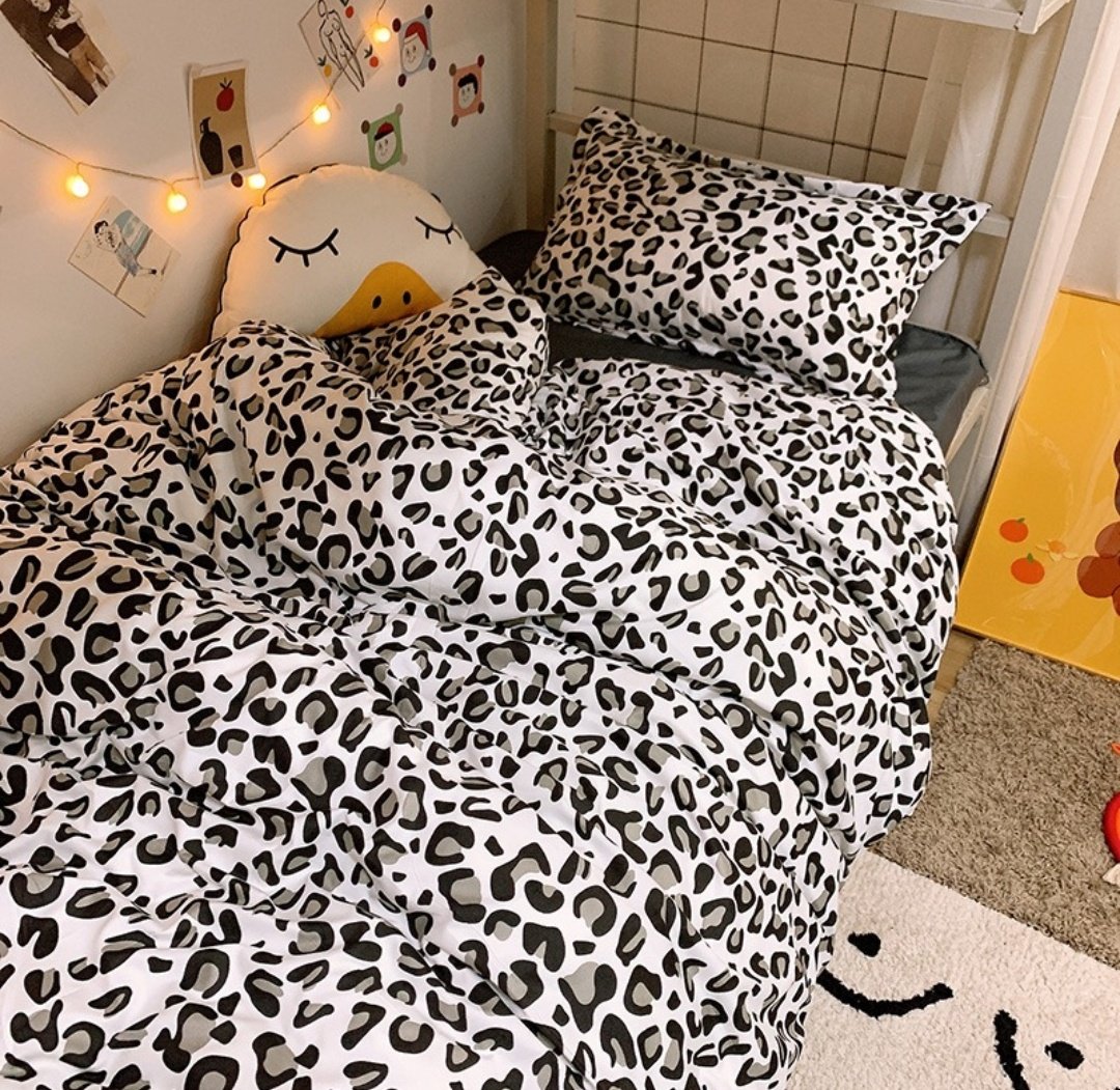 Abellona_co's tweet photo. Kalini i restock banyak design untuk bedsheet single 💜 

A thread ✨ https://t.co/l0UdRD0ZDu