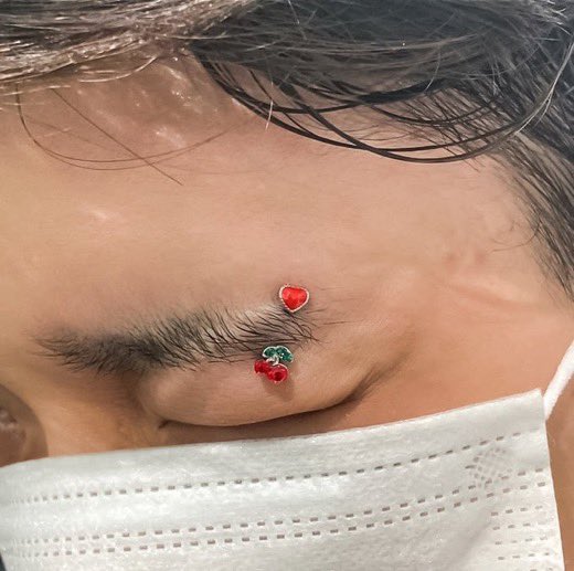 Kpop Tattoo & Piercing Archive's tweet - Kpop Tattoo & Piercing Archive's tweet -